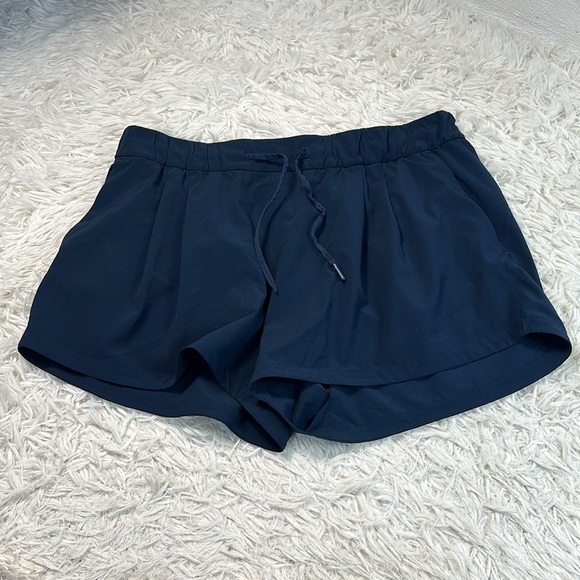Lululemon Stroll at Sundown Short 3" True Navy - Picture 1 of 7
